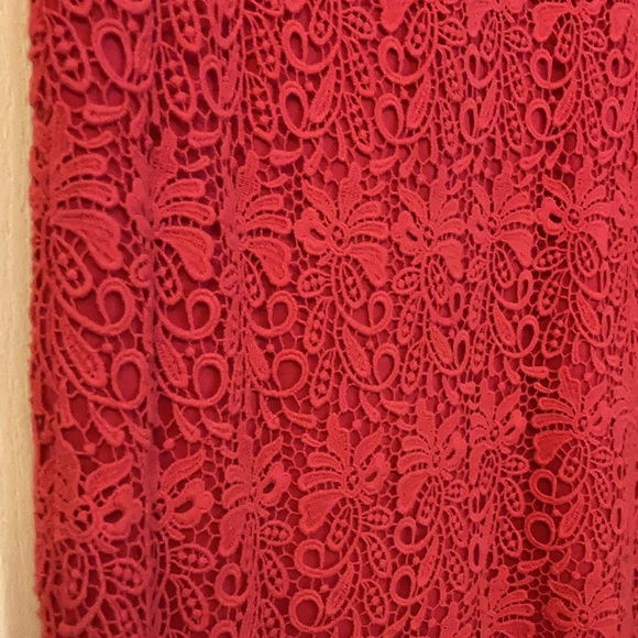 Lace/crochet dress - Picture 2 of 4